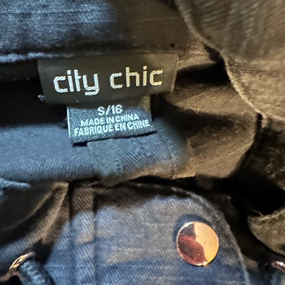 City Chic Black Utility Jacket with Classic Workwear Design - Picture 9 of 11